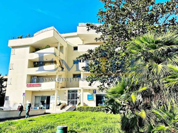 ufficio in vendita ad Aversa
