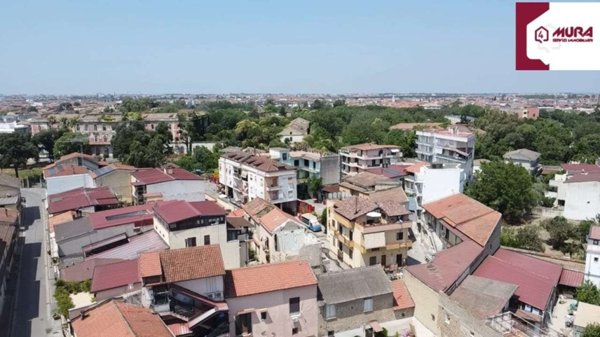 casa indipendente in vendita ad Aversa in zona Centro Città