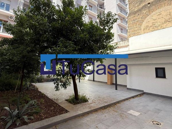 ufficio in vendita ad Aversa