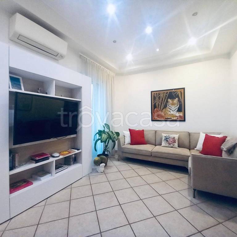 appartamento in vendita ad Aversa