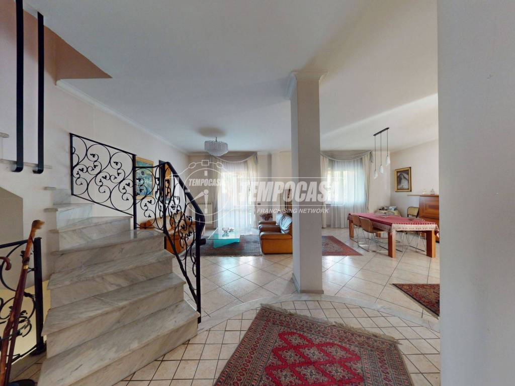 casa indipendente in vendita ad Aversa