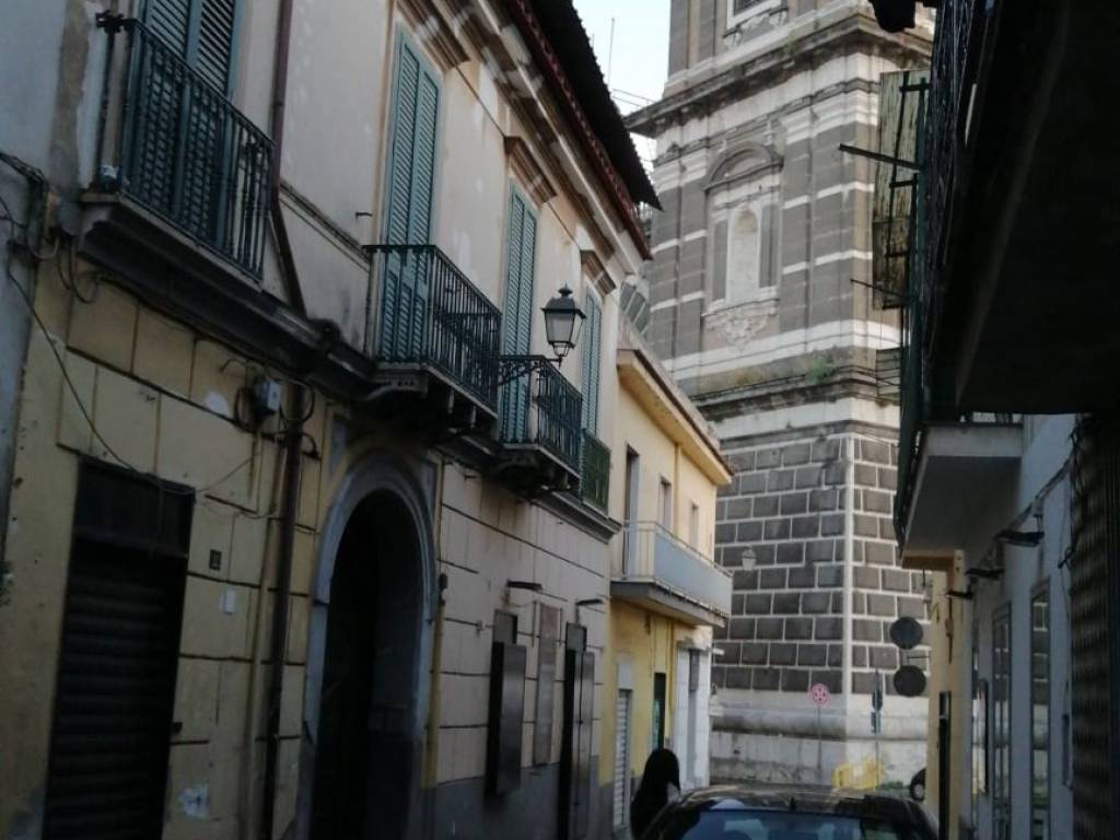 intera palazzina in vendita ad Aversa in zona Centro Città