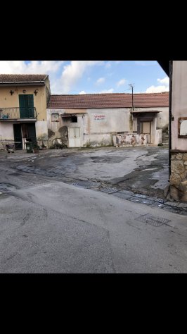 casa indipendente in vendita ad Aversa