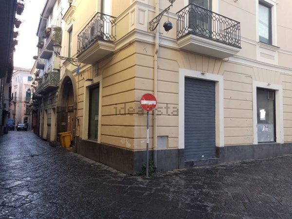 locale commerciale in vendita ad Aversa in zona San Paolo
