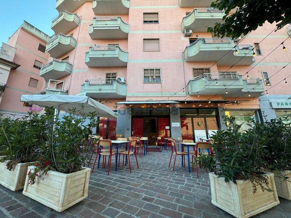 locale commerciale in vendita ad Aversa in zona Centro Città