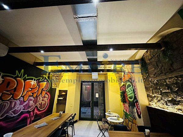 locale commerciale in vendita ad Aversa in zona Centro Città