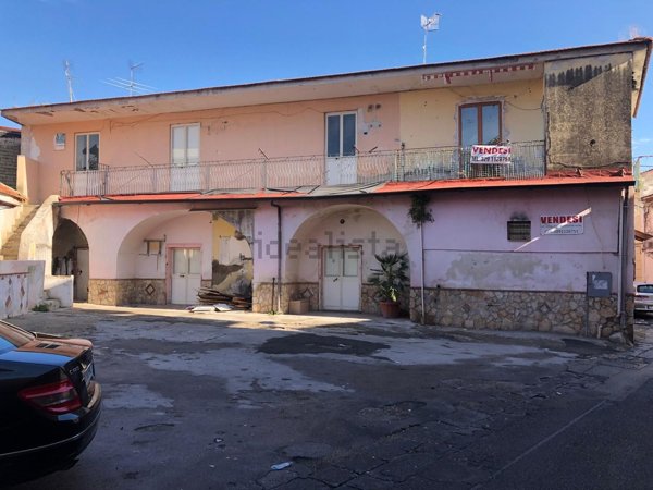 casa indipendente in vendita ad Aversa