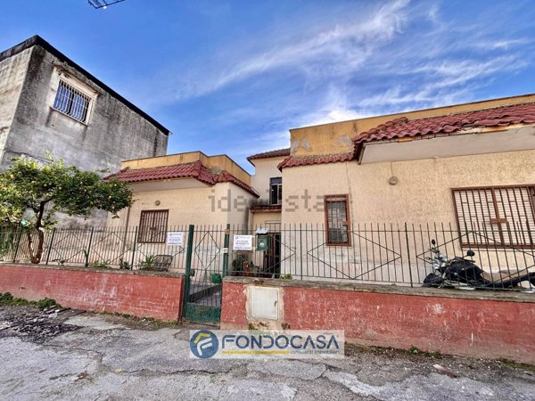 casa indipendente in vendita ad Aversa in zona Centro Città