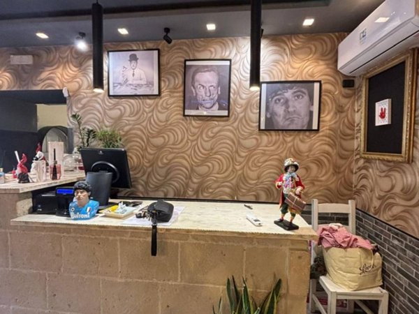 negozio in vendita ad Aversa in zona Centro Città