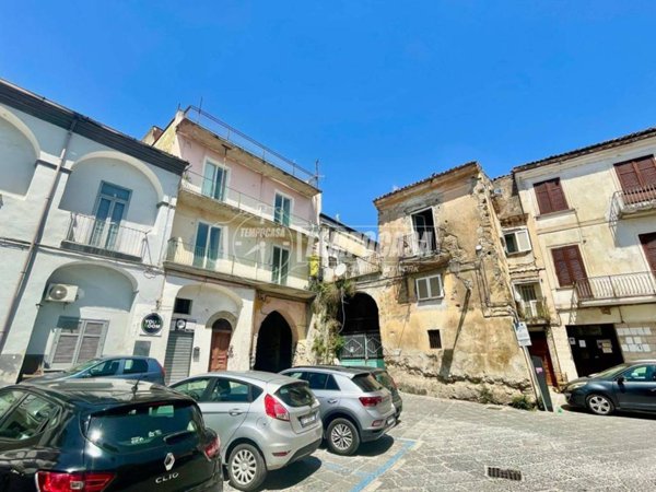 casa indipendente in vendita ad Aversa in zona Centro Città