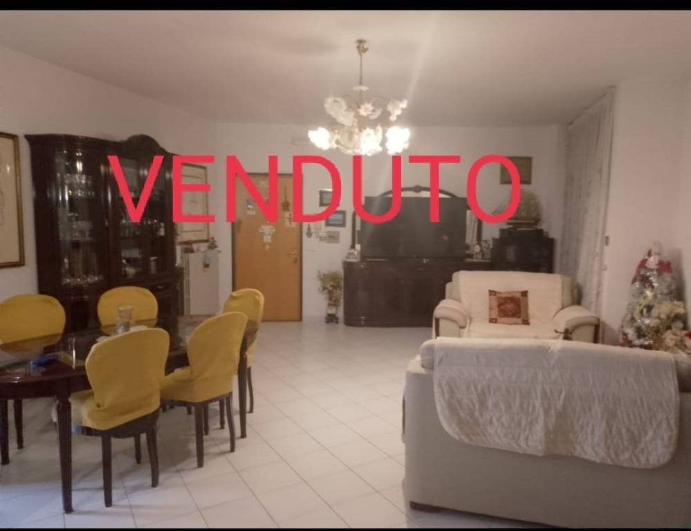 appartamento in vendita ad Aversa in zona Centro Città