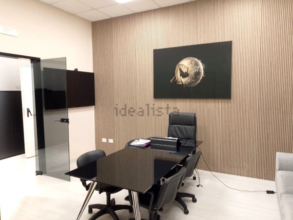 ufficio in vendita ad Aversa in zona Centro Città