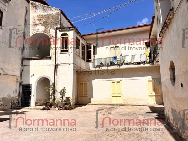 appartamento in vendita ad Aversa in zona Centro Città