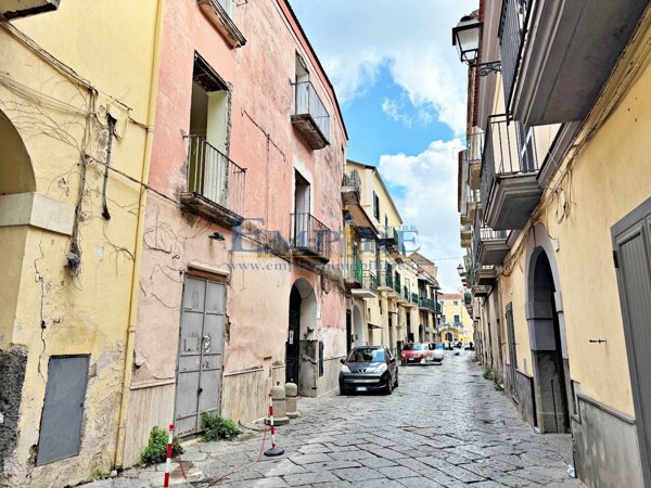 appartamento in vendita ad Aversa in zona Centro Città