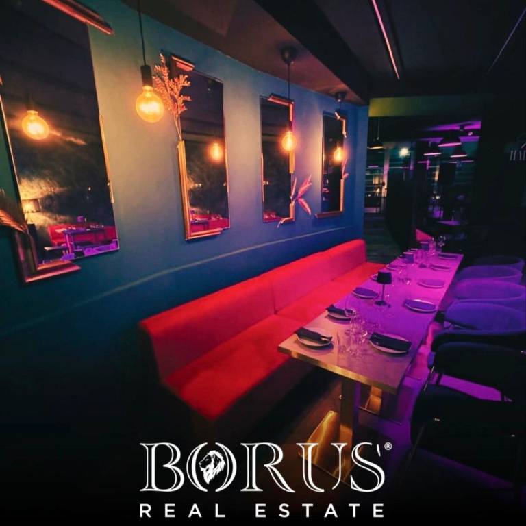 negozio in vendita ad Aversa in zona Centro Città