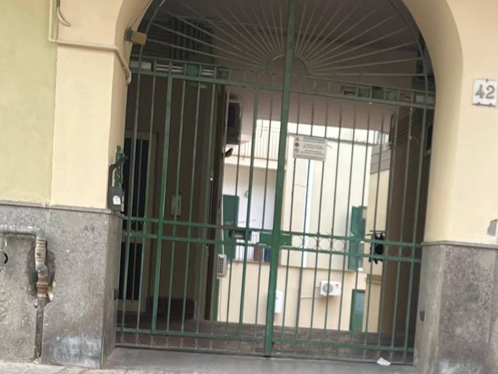 locale commerciale in vendita ad Aversa