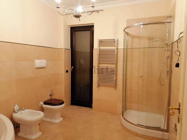 casa indipendente in vendita ad Aversa