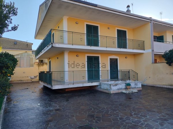 casa indipendente in vendita ad Aversa