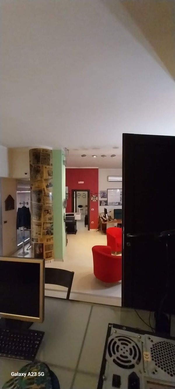 locale commerciale in vendita ad Aversa in zona Centro Città