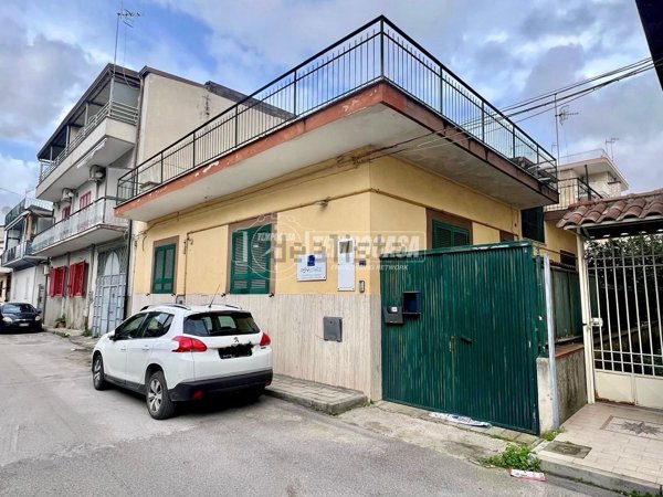casa indipendente in vendita ad Aversa in zona Centro Città