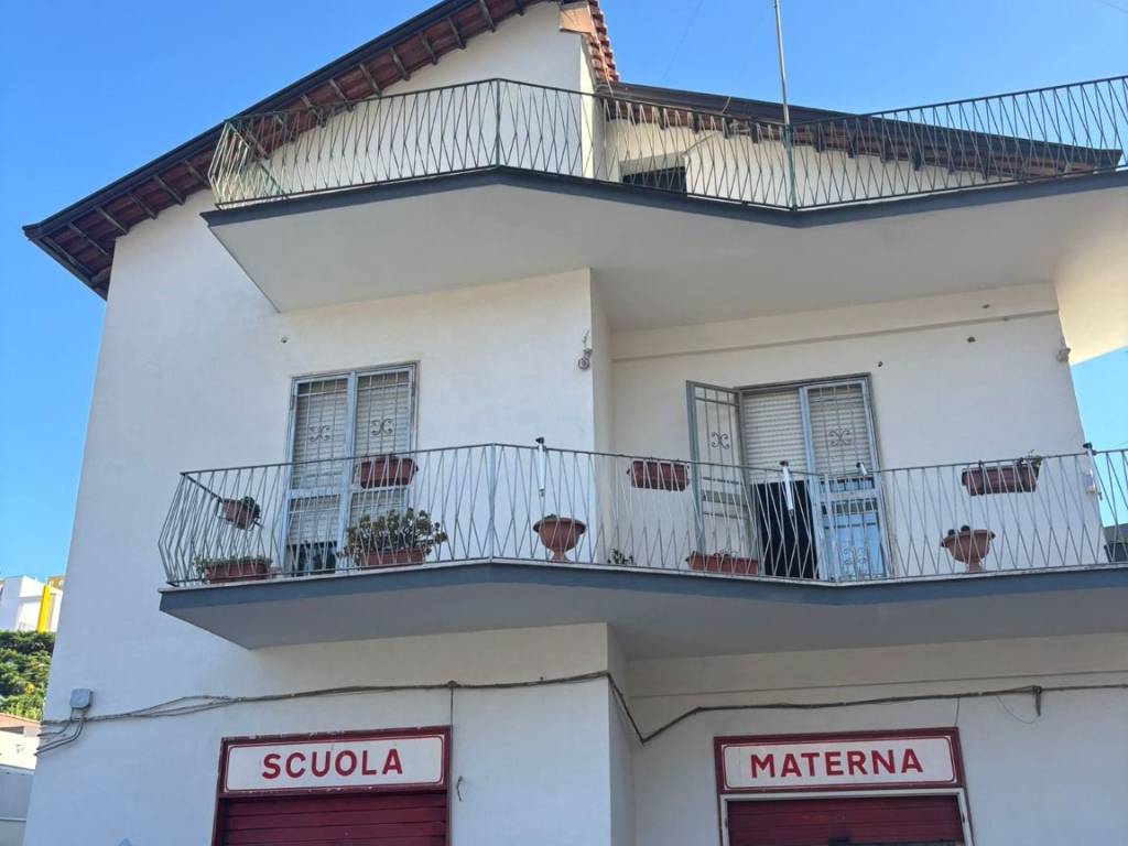 intera palazzina in vendita ad Aversa in zona Centro Città