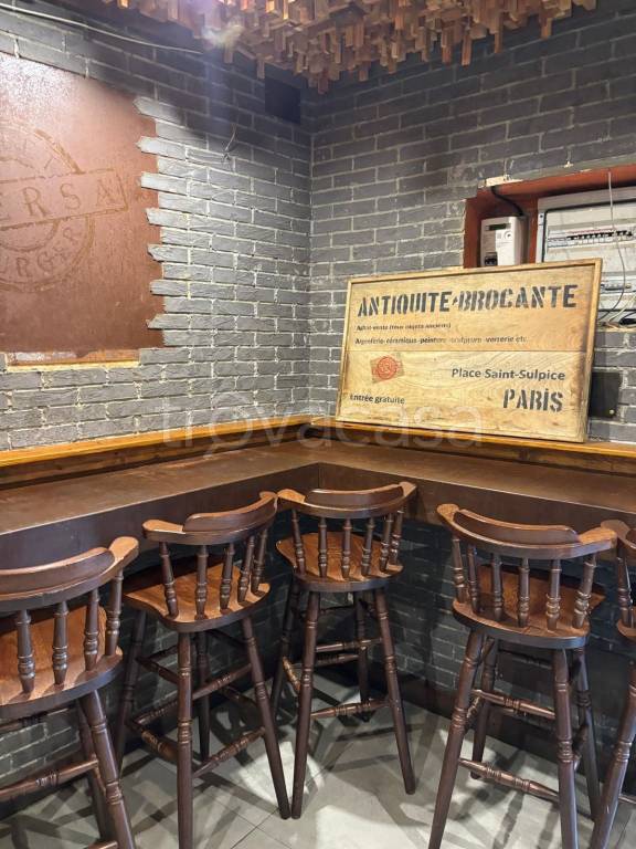 negozio in vendita ad Aversa in zona Centro Città