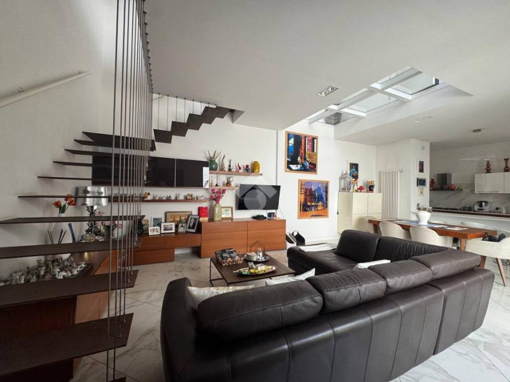 casa indipendente in vendita ad Aversa in zona Centro Città