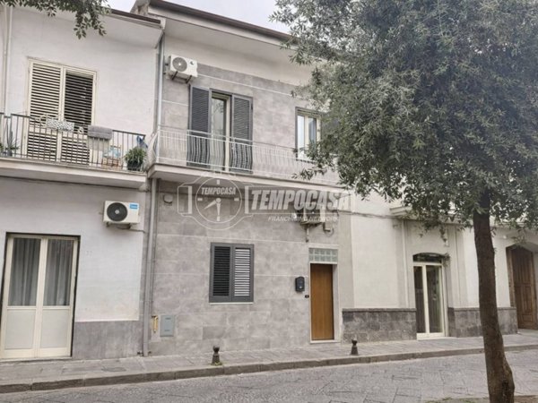 appartamento in vendita ad Aversa in zona Centro Città