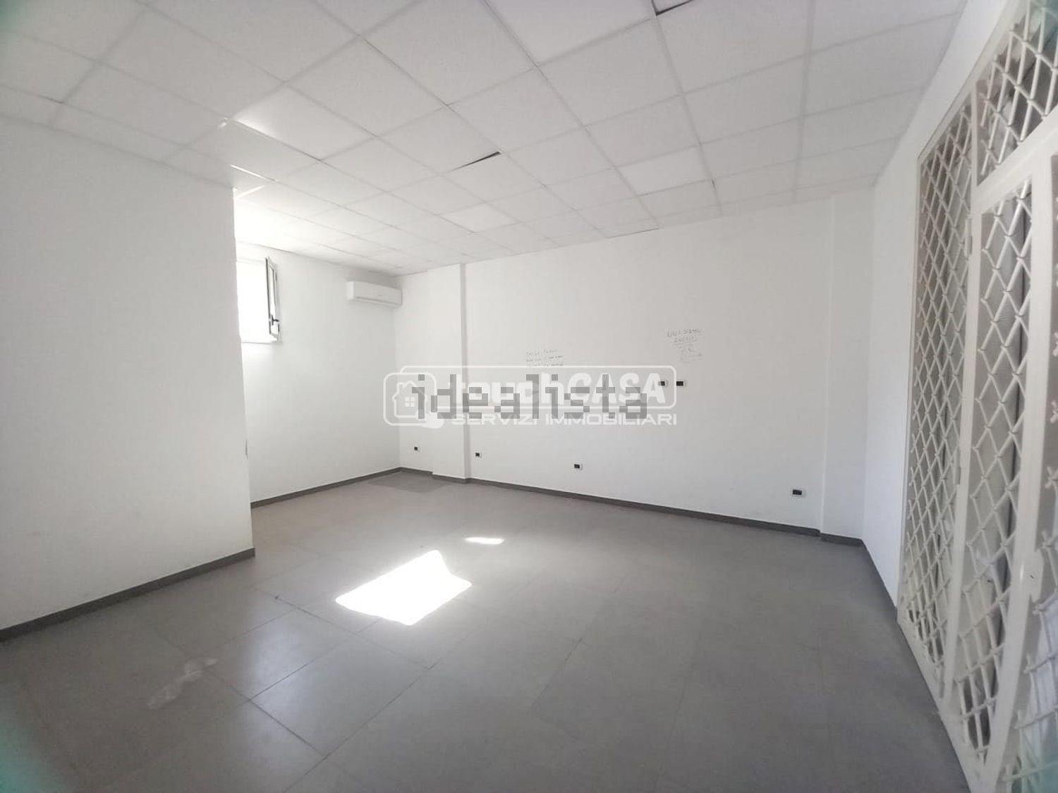 trivano in vendita ad Aversa