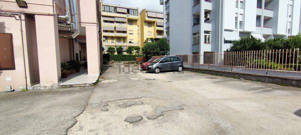 casa semindipendente in vendita ad Aversa