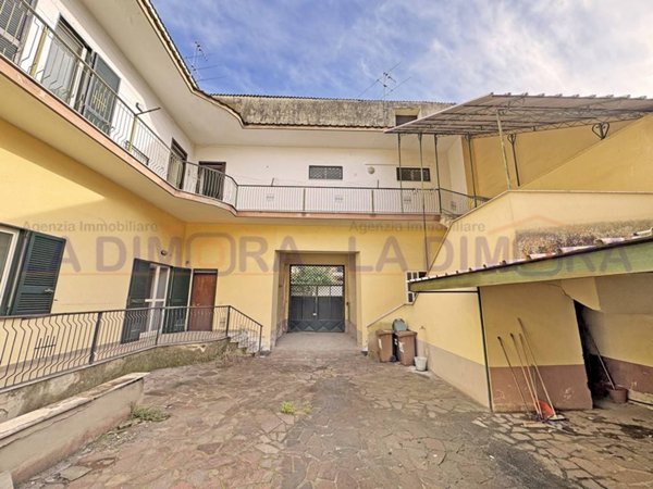intera palazzina in vendita ad Aversa