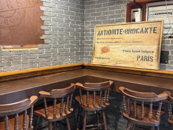 negozio in vendita ad Aversa in zona Centro Città