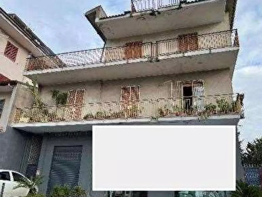 negozio in vendita ad Aversa