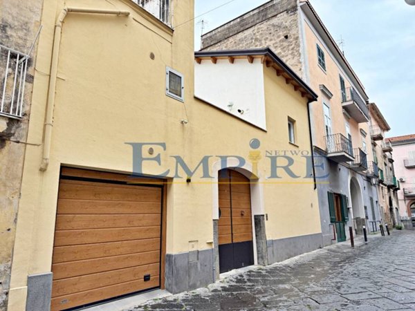 casa indipendente in vendita ad Aversa in zona Centro Città
