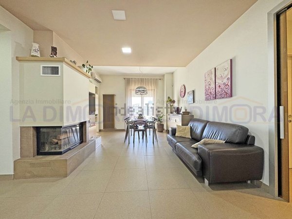 appartamento in vendita ad Aversa