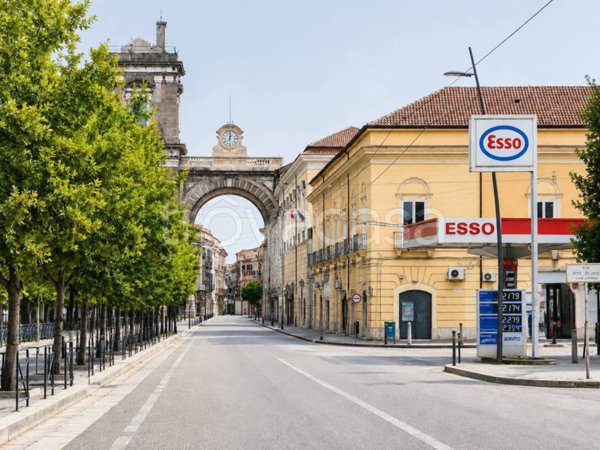 appartamento in vendita ad Aversa in zona Centro Città