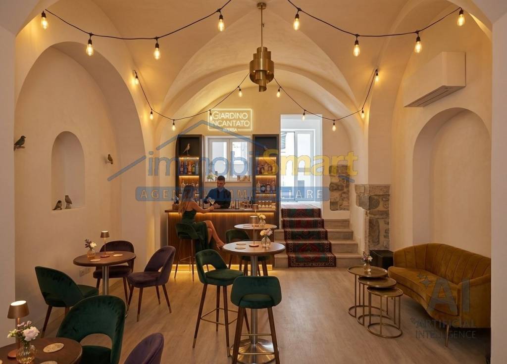negozio in vendita ad Aversa in zona Centro Città