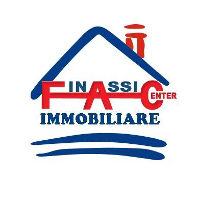 casa indipendente in vendita ad Aversa in zona Centro Città