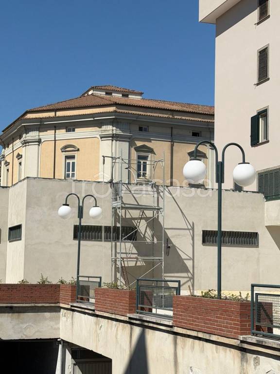 locale commerciale in vendita ad Aversa in zona Centro Città