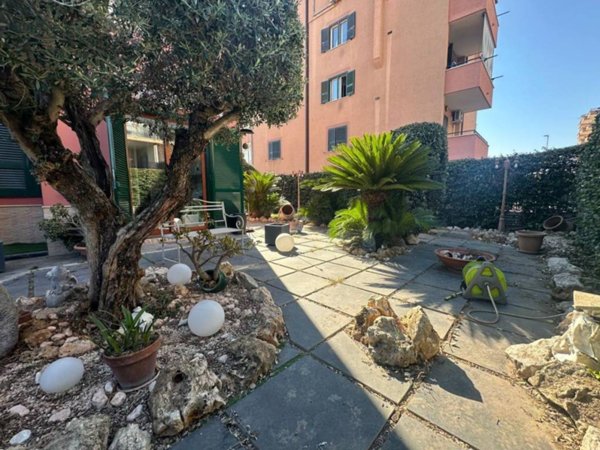 casa indipendente in vendita ad Aversa