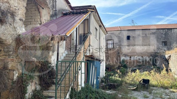 quadrivano in vendita ad Aversa in zona Borgo San Lorenzo