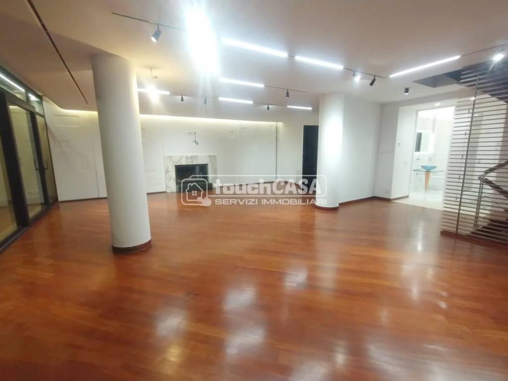 casa indipendente in vendita ad Aversa in zona Centro Città