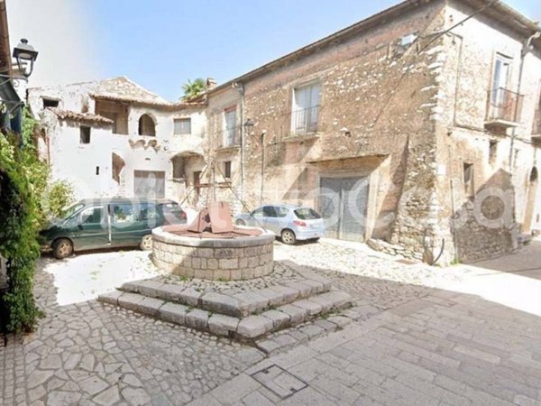 intera palazzina in vendita a Baia e Latina