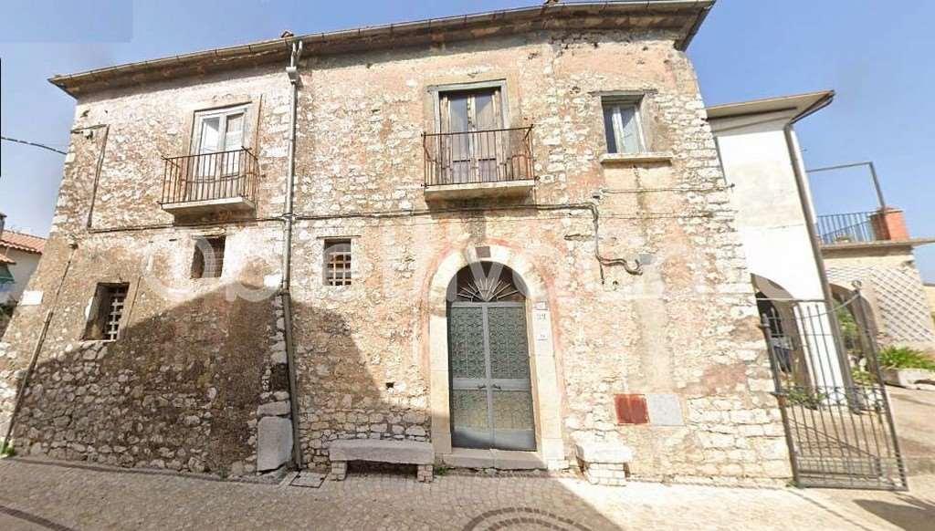 casa indipendente in vendita a Baia e Latina