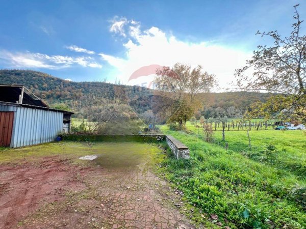 casa indipendente in vendita a Baia e Latina