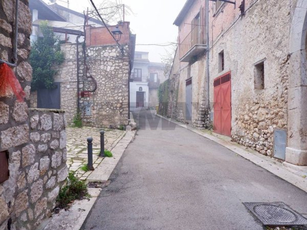 casa indipendente in vendita a Baia e Latina