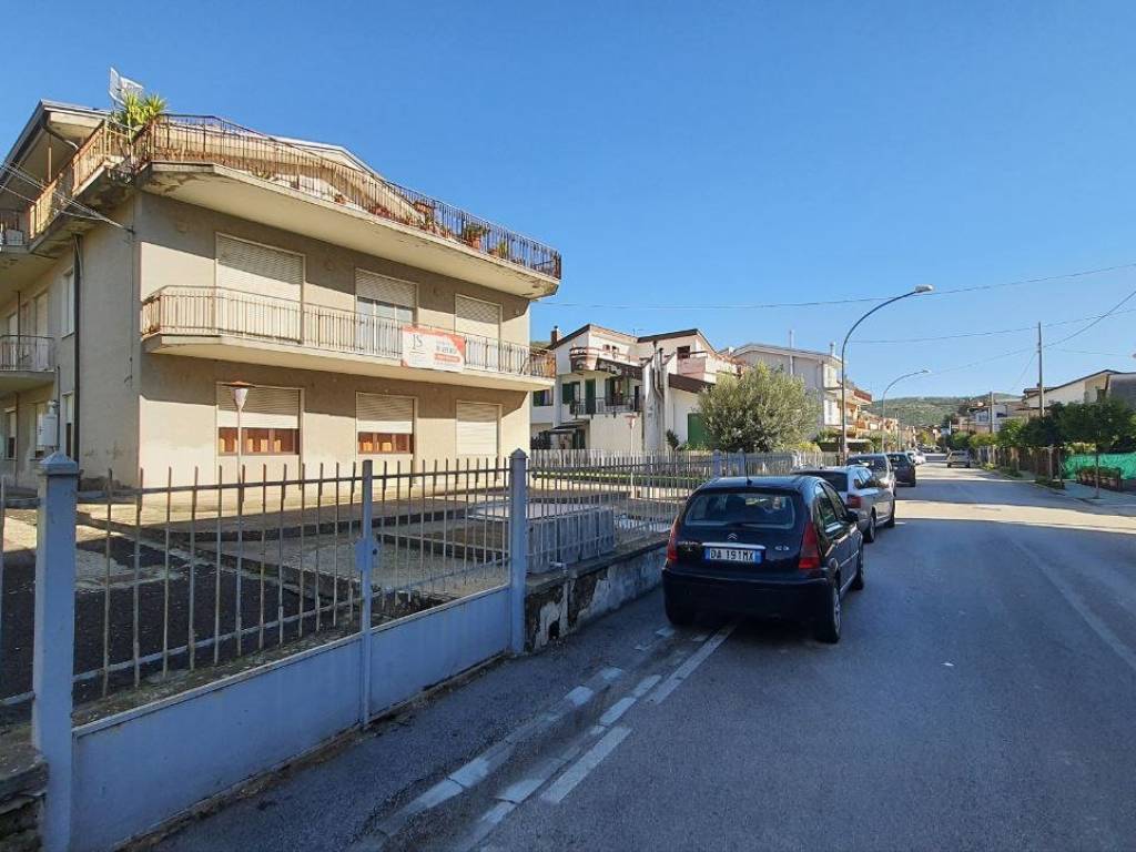 intera palazzina in vendita a Bellona