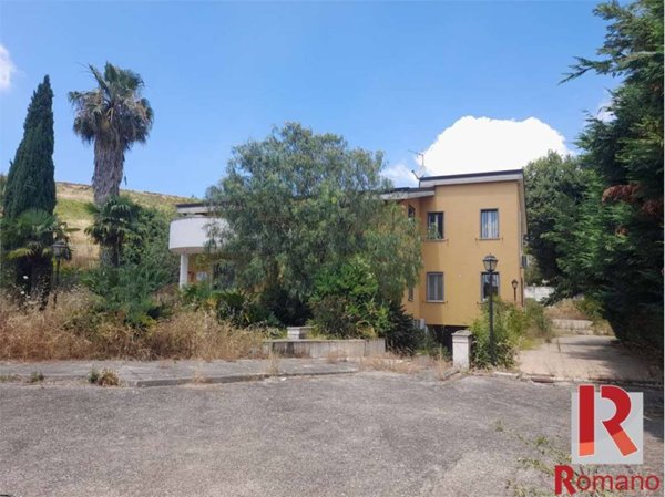 casa indipendente in vendita a Bellona