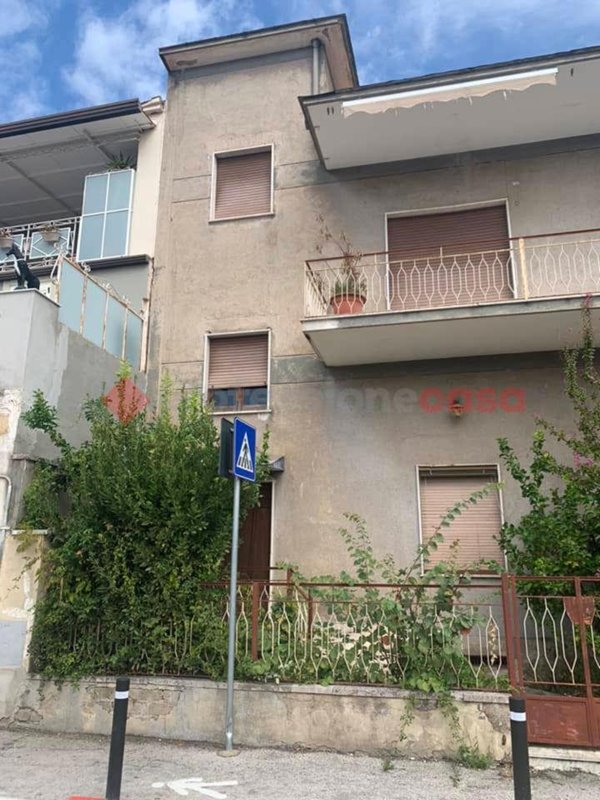 casa indipendente in vendita a Bellona