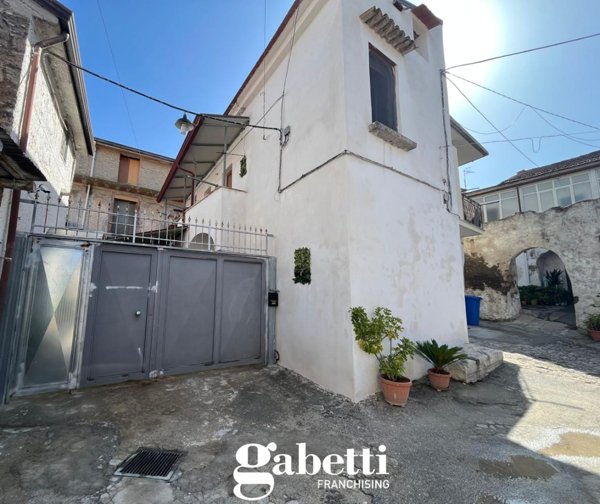 casa indipendente in vendita a Bellona
